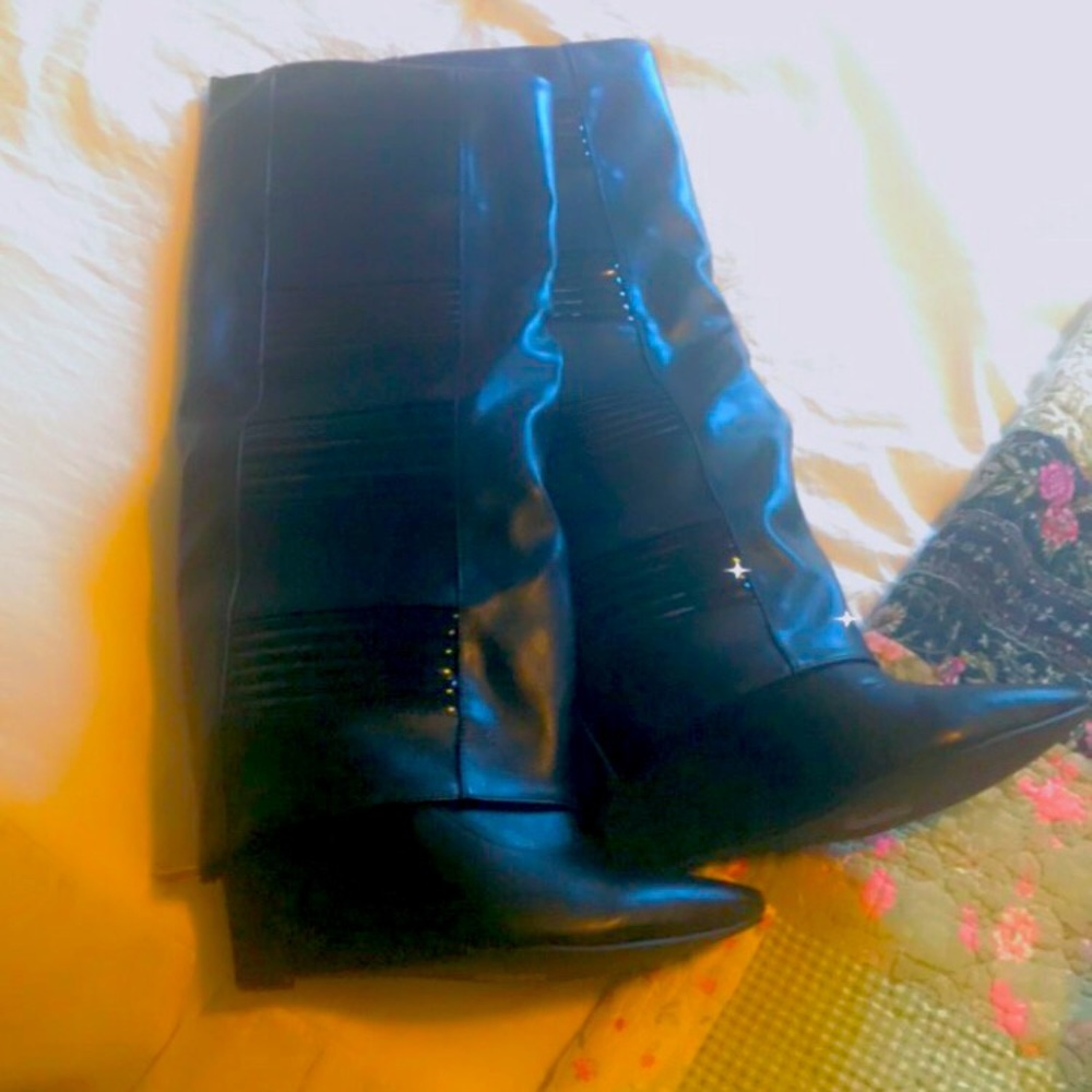 Azalea Wang boots.